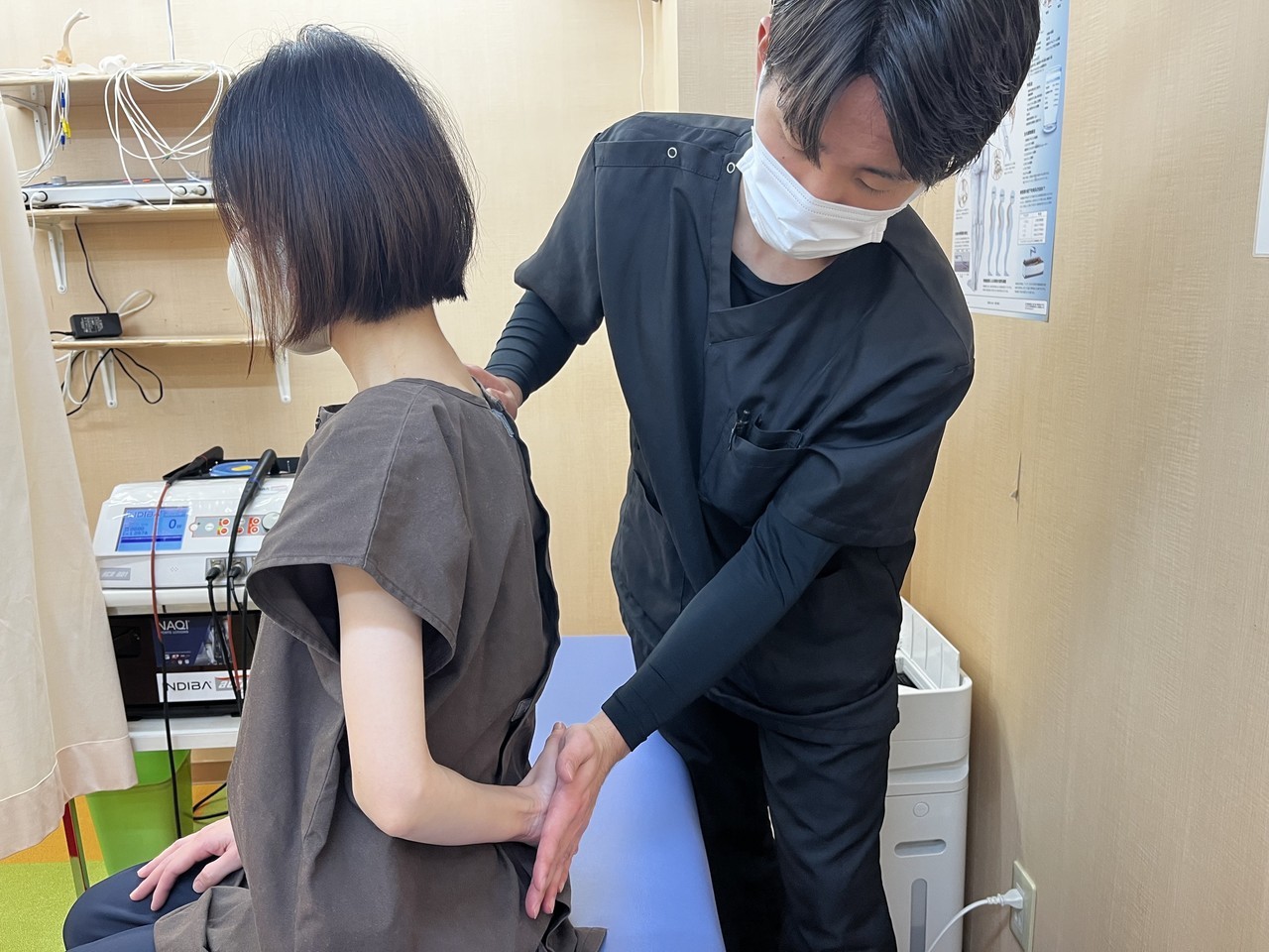 高槻　寝違い　首の痛み　胸鎖乳突筋　橋本鍼灸整骨院　保険治療