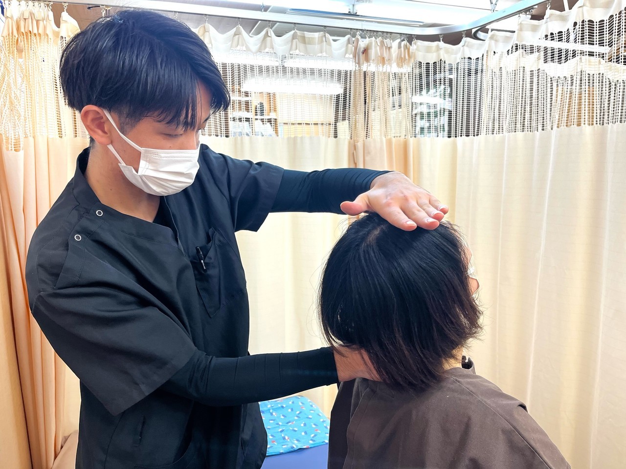 高槻　整骨院　寝違い