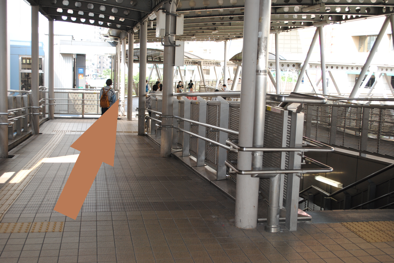 高槻　橋本鍼灸整骨院　アクセス　JR高槻駅中央改札口から