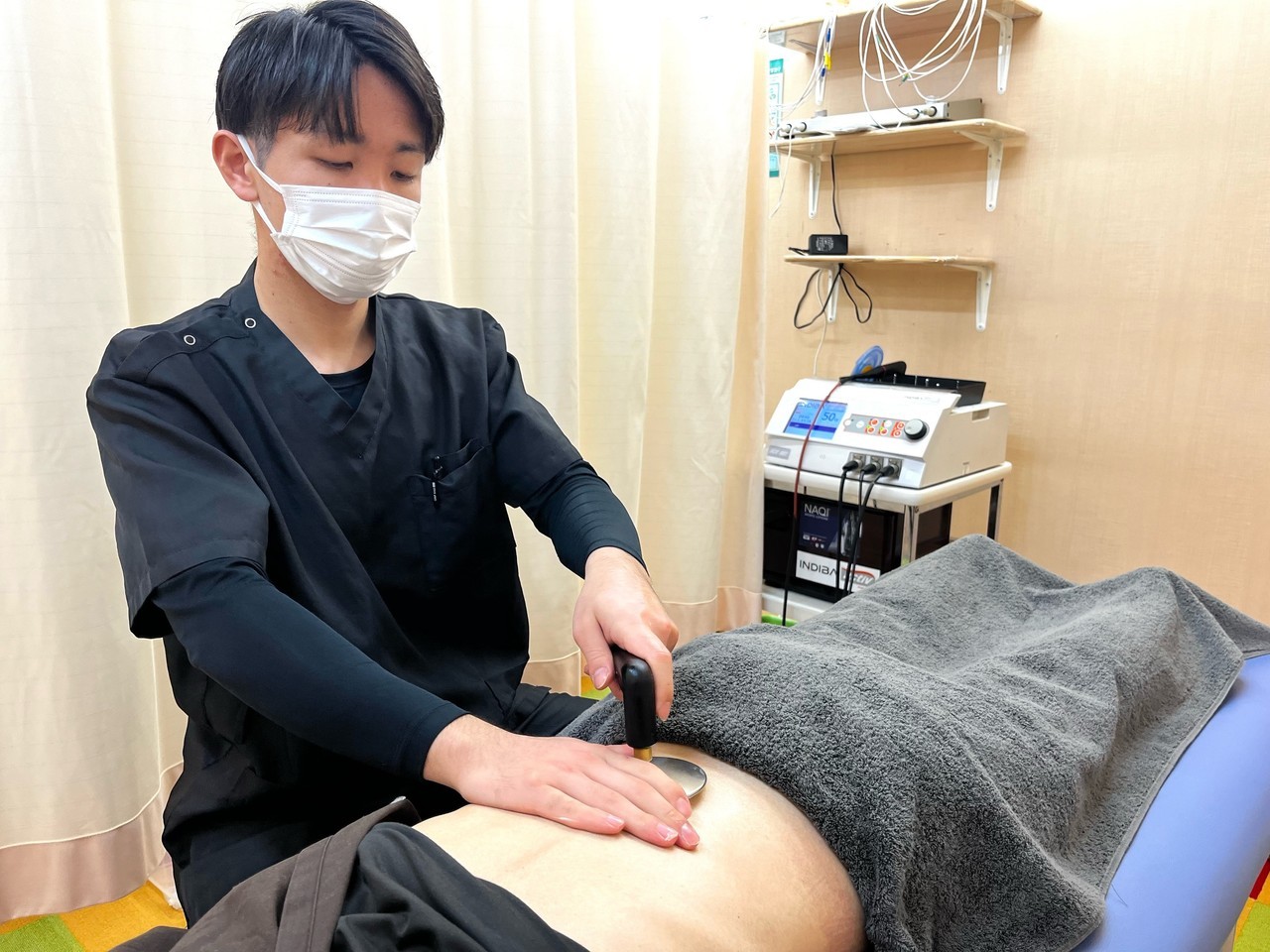 高槻　大阪　腰痛　インディバ